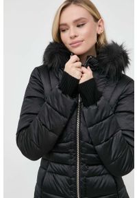 Marciano Guess kurtka damska kolor czarny zimowa. Kolor: czarny. Materiał: futro. Sezon: zima #1