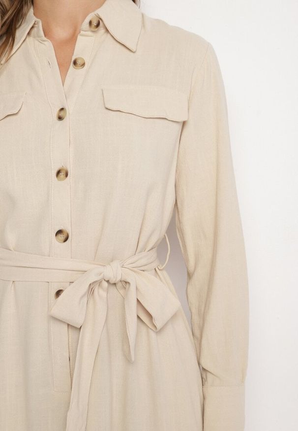 Born2be - Beżowa Bawełniana Sukienka Koszulowa z Wiązanym Paskiem Zintrona. Okazja: na co dzień. Kolor: beżowy. Materiał: bawełna. Typ sukienki: koszulowe. Styl: casual