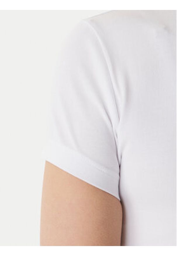 Guess T-Shirt W6GP11 K2933 Biały Regular Fit. Kolor: biały. Materiał: bawełna