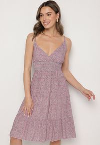 Born2be - Różowa Bawełniana Sukienka o Rozkloszowanym Kroju na Ramiączkach w Kwiatowy Wzór Mirindra. Okazja: na spacer. Typ kołnierza: dekolt w kształcie V. Kolor: różowy. Materiał: bawełna. Długość rękawa: na ramiączkach. Wzór: kwiaty. Sezon: lato. Styl: klasyczny #2