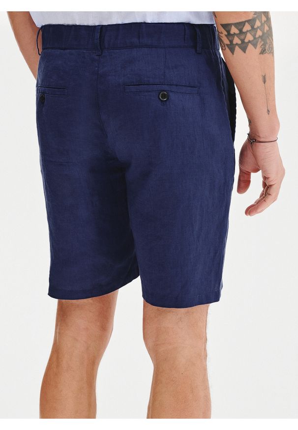 Pako Lorente - PAKO LORENTE - Lniane szorty męskie w kolorze granatowym. Okazja: na co dzień. Kolor: niebieski, zielony. Materiał: len. Długość: krótkie. Wzór: gładki. Sezon: lato. Styl: casual