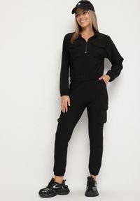 Born2be - Czarny Komplet Dresowy w Stylu Cargo Bluza na Suwak i Joggery Sitene. Kolor: czarny. Materiał: dresówka. Sport: turystyka piesza