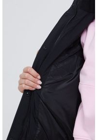 Calvin Klein Jeans kurtka J20J219007.9BYY damska kolor czarny zimowa. Okazja: na co dzień. Kolor: czarny. Materiał: poliester, włókno, materiał. Wzór: gładki. Sezon: zima. Styl: casual #3