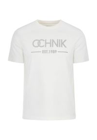 Ochnik - Kremowy T-shirt męski z logo. Kolor: biały. Materiał: bawełna. Długość: krótkie. Wzór: nadruk #3