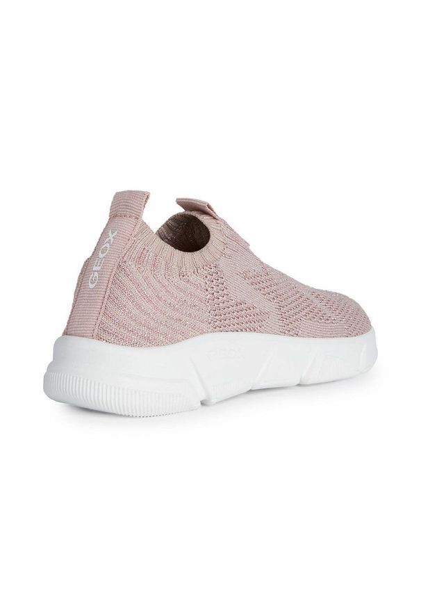 Geox buty dziecięce kolor różowy. Nosek buta: okrągły. Kolor: różowy. Materiał: guma