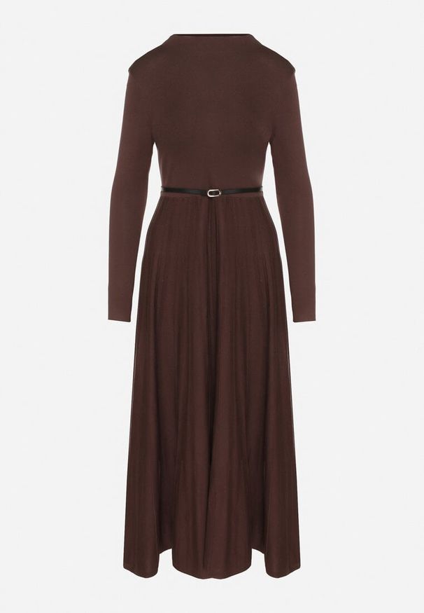 Born2be - Brązowa Rozkloszowana Sukienka z Dzianiny z Wiskozą z Długim Rękawem i Paskiem Tusmina. Okazja: na co dzień. Kolor: brązowy. Materiał: dzianina, wiskoza. Długość rękawa: długi rękaw. Styl: casual, elegancki, klasyczny