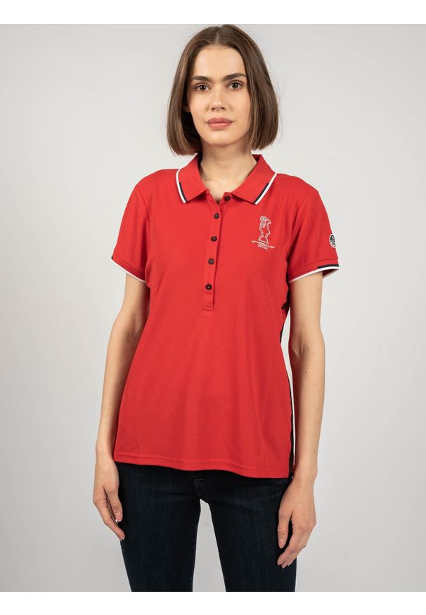 North Sails X Prada Koszulka Polo "Auroa" | 45 2502 000 | Auroa Polo S/S | Kobieta | Czerwony. Okazja: na co dzień. Typ kołnierza: polo. Kolor: czerwony. Materiał: poliester. Wzór: nadruk, aplikacja. Styl: casual, klasyczny