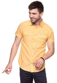 Wrangler - KOSZULA MĘSKA KRÓTKI RĘKAW WRANGLER SS ROLL WESTERN AMBER YELLOW W5A114MUY 112129951. Długość rękawa: krótki rękaw. Długość: krótkie #5