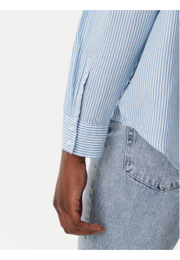 Mustang Koszula Ruby 1016116 Niebieski Oversize. Kolor: niebieski. Materiał: bawełna