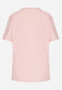 Born2be - Różowy Bawełniany T-shirt Zdobiony Haftem z Motywem w Wiśnie Nevianira. Okazja: na co dzień. Kolor: różowy. Materiał: bawełna. Wzór: aplikacja, haft. Styl: casual #5