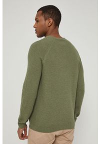 medicine - Medicine Sweter bawełniany męski kolor zielony lekki. Okazja: na co dzień. Kolor: zielony. Materiał: bawełna. Długość rękawa: raglanowy rękaw. Długość: krótkie. Styl: casual