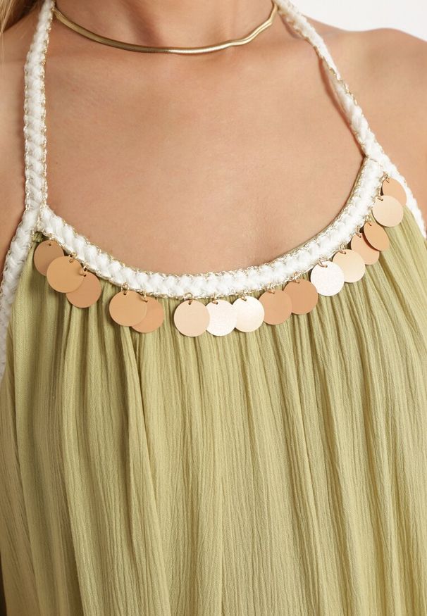 Born2be - Zielona Wiskozowa Sukienka z Ramiączkami Zdobiona Cekinami i Metaliczną Nitką Comalara. Okazja: na co dzień, na imprezę. Typ kołnierza: dekolt w serek. Kolor: zielony. Materiał: wiskoza. Długość rękawa: na ramiączkach. Wzór: aplikacja. Styl: casual