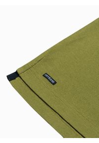 Ombre Clothing - T-shirt męski polo bez kołnierzyka - oliwkowy V6 S1381 - XL. Typ kołnierza: polo, bez kołnierzyka. Kolor: oliwkowy. Materiał: materiał, bawełna #5