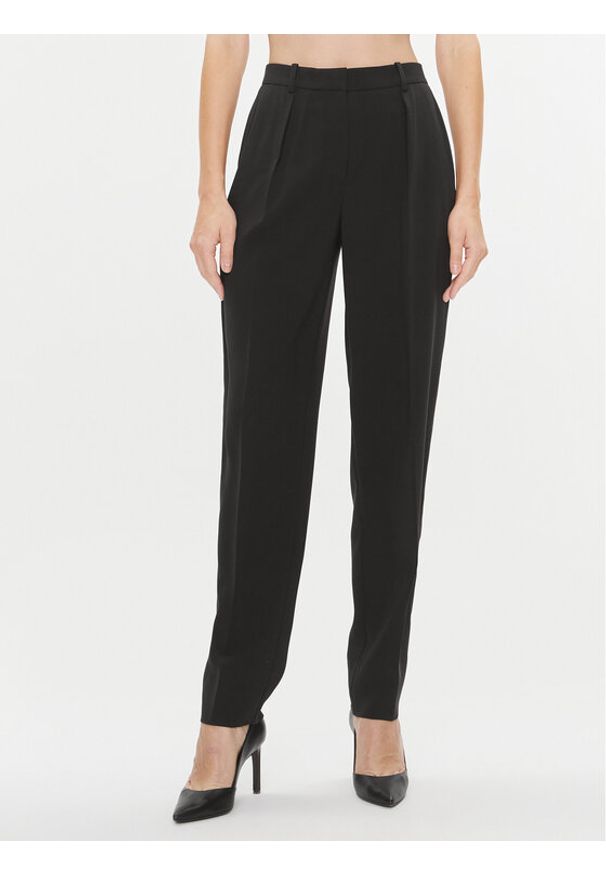 Calvin Klein Spodnie materiałowe K20K206134 Czarny Straight Fit. Kolor: czarny. Materiał: syntetyk