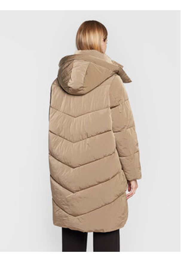 Calvin Klein Płaszcz zimowy Modern K20K204690 Beżowy Regular Fit. Kolor: beżowy. Materiał: syntetyk. Sezon: zima