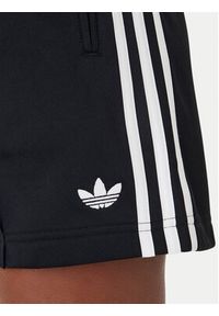 Adidas - adidas Szorty sportowe Firebird Classic KD5569 Czarny Regular Fit. Kolor: czarny. Materiał: syntetyk #2