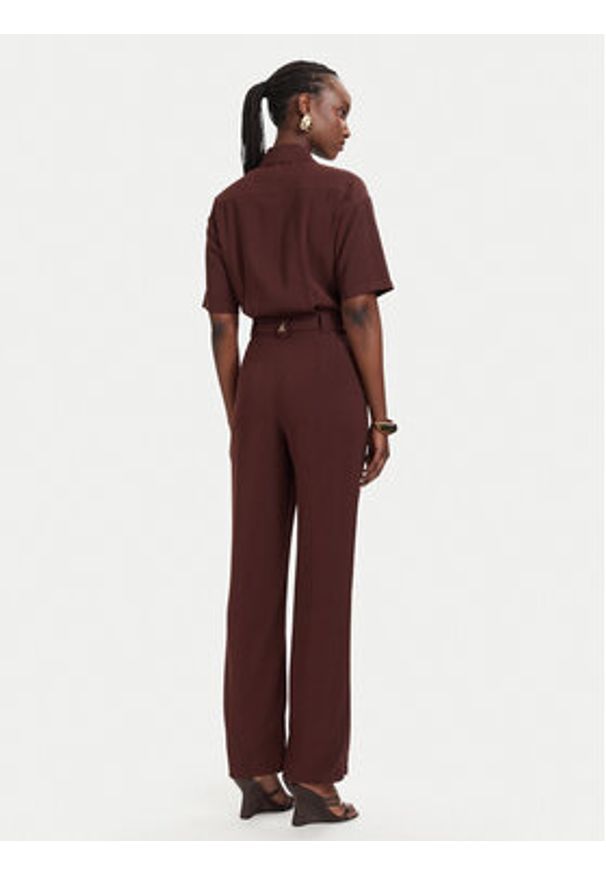 Patrizia Pepe Kombinezon 2T0099/A573-B887 Brązowy ciemny Regular Fit. Kolor: brązowy. Materiał: wiskoza