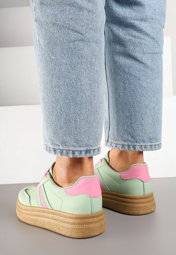 Born2be - Jasnozielone Sneakersy na Platformie w Stylu Kultowych Tenisówek Gonoriel. Okazja: na co dzień. Kolor: zielony. Materiał: jeans. Obcas: na platformie