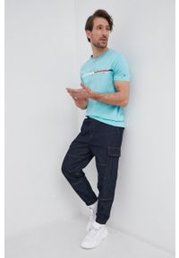 Armani Exchange Spodnie męskie kolor granatowy joggery. Kolor: niebieski