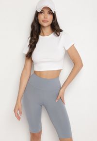 Born2be - Jasnoniebieskie Casualowe Szorty Typu Kolarki Lidessa. Okazja: na co dzień. Kolor: niebieski. Materiał: materiał. Sezon: lato. Styl: casual
