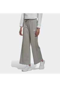 Długie Spodnie Dresowe Adidas Aeroready Beżowy. Kolor: biały, wielokolorowy, szary. Materiał: dresówka. Długość: długie