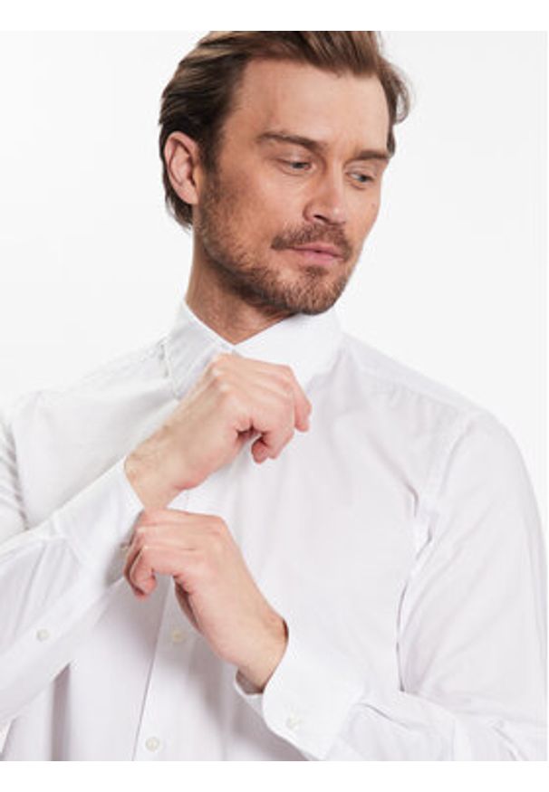 BOSS - Boss Koszula 50490512 Biały Casual Fit. Okazja: na co dzień. Kolor: biały. Materiał: bawełna. Styl: casual