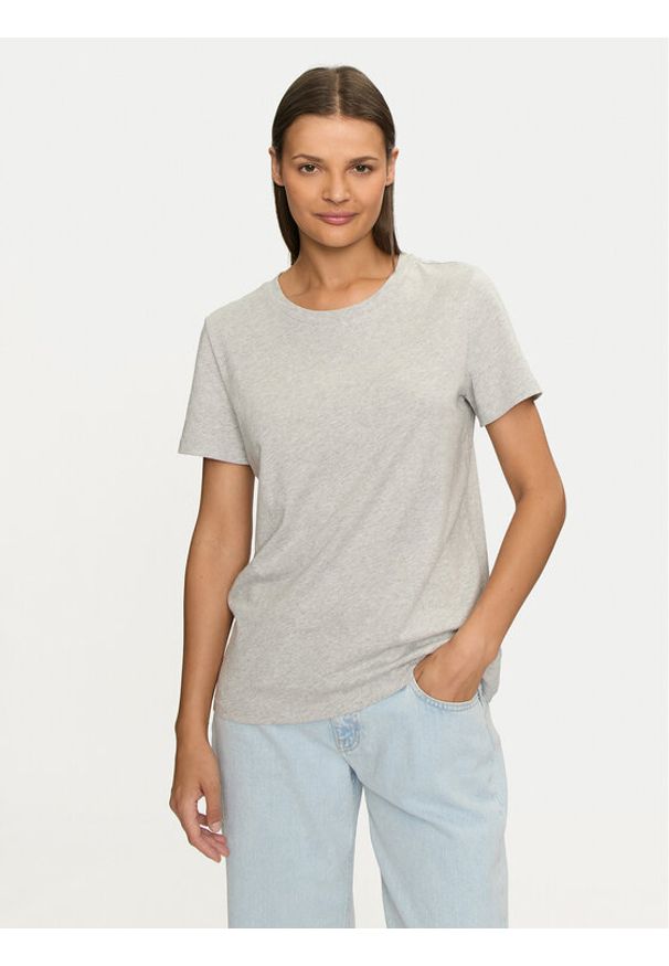 GAP - Gap T-Shirt 795346-05 Szary Regular Fit. Kolor: szary. Materiał: bawełna