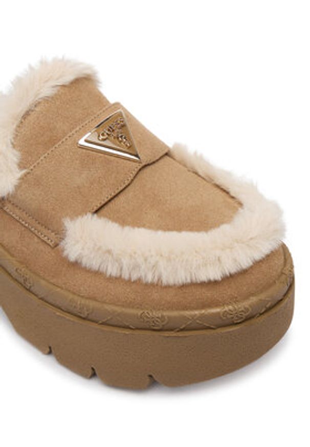 Guess Klapki FLFBRI ESU06 Beżowy. Kolor: beżowy. Materiał: skóra, zamsz