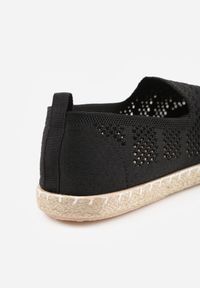 Born2be - Czarne Espadryle z Ażurowej Siateczki Ozdobione Plecionką Lanivesa. Okazja: na co dzień. Kolor: czarny. Materiał: jeans, len. Szerokość cholewki: normalna. Wzór: aplikacja, ażurowy. Sezon: lato. Styl: elegancki, klasyczny, wakacyjny, casual #8