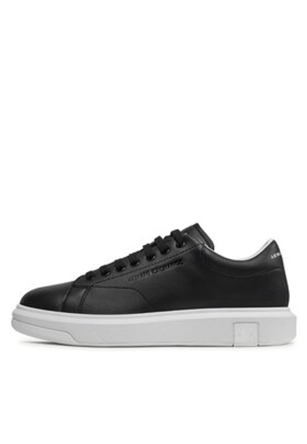 Armani Exchange Sneakersy XUX123 XV534 00002 Czarny. Kolor: czarny. Materiał: skóra