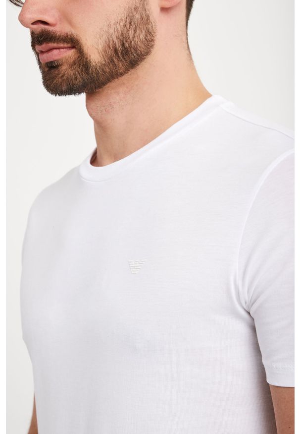 T-shirt Emporio Armani elegancki