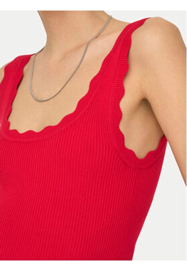 JDY Top Nanna 15290585 Czerwony Slim Fit. Kolor: czerwony. Materiał: wiskoza
