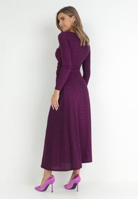 Born2be - Ciemnofioletowa Sukienka z Marszczeniem przy Dekolcie Metaliczna Sisio. Okazja: na co dzień. Kolor: fioletowy. Długość rękawa: długi rękaw. Typ sukienki: dopasowane, sportowe, proste. Styl: casual, sportowy #4