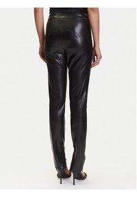 Guess Spodnie z imitacji skóry New Prescilla Regular W4BB18 WGIK0 Czarny Slim Fit. Kolor: czarny. Materiał: skóra #3