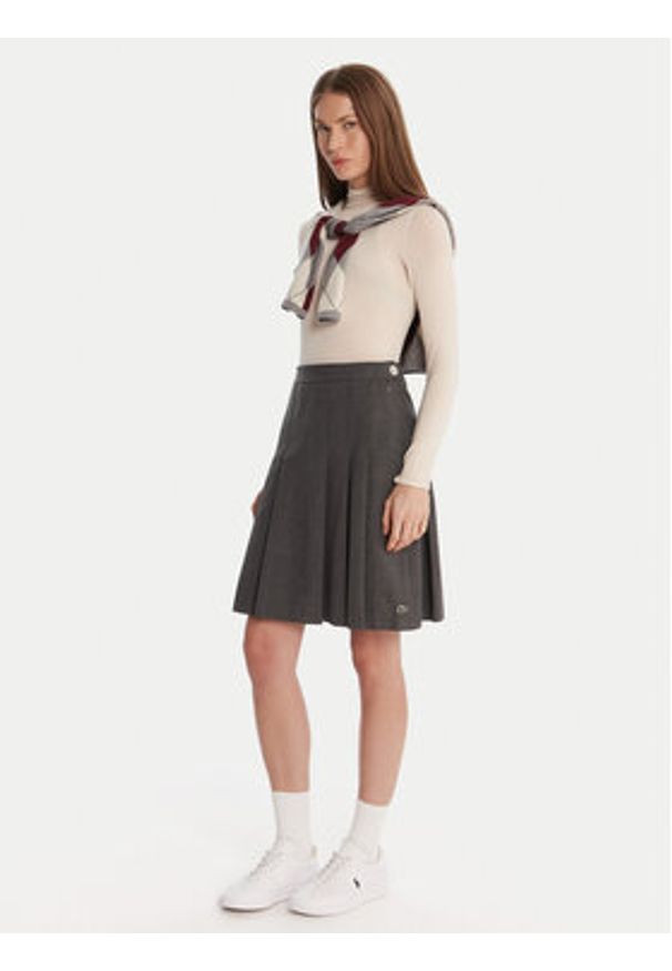 Lacoste Spódnica plisowana JF5358 Szary Regular Fit. Kolor: szary. Materiał: syntetyk