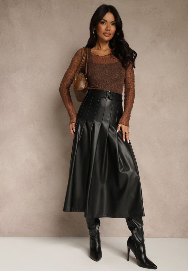 Renee - Czarna Plisowana Spódnica z Imitacji Skóry o Rozkloszowanym Kroju Tusdera. Okazja: na co dzień. Kolor: czarny. Materiał: skóra. Styl: casual, elegancki
