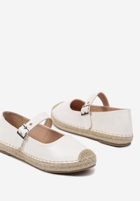 Renee - Białe Espadryle z Plecionką i Paskiem Galvesis. Okazja: na co dzień. Zapięcie: pasek. Kolor: biały. Materiał: jeans. Sezon: lato, wiosna. Styl: casual, elegancki