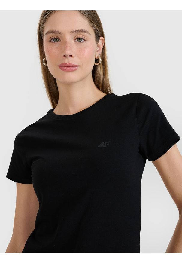 4f - 4F T-shirt slim gładki damski - czarny S. Okazja: na co dzień. Kolor: czarny. Materiał: dzianina, bawełna, jersey, materiał, elastan. Długość rękawa: krótki rękaw. Długość: krótkie. Wzór: gładki. Sezon: lato. Styl: klasyczny, sportowy, casual