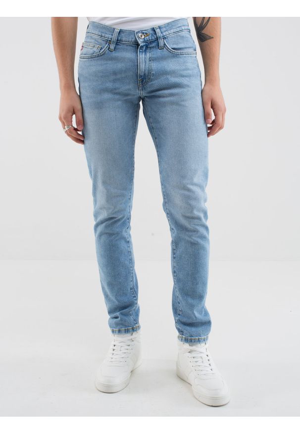 Big-Star - Spodnie jeans męskie Terry Slim 252. Stan: obniżony. Kolor: niebieski. Styl: klasyczny, elegancki