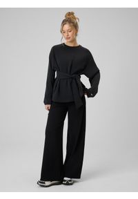 4f - 4F Bluza regular z wiązaniem i modalem damska - czarna XS. Okazja: na co dzień, do domu. Kolor: czarny. Materiał: dzianina, materiał. Długość rękawa: raglanowy rękaw. Wzór: gładki. Styl: casual #2