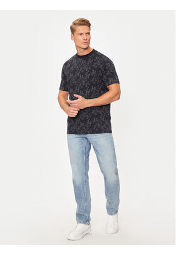 Karl Lagerfeld - KARL LAGERFELD T-Shirt 755039 544224 Czarny Regular Fit. Typ kołnierza: dekolt w karo. Kolor: czarny. Materiał: bawełna