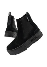 Buty do chodzenia damskie Puma Mayze Chelsea Suede. Wysokość cholewki: za kostkę. Zapięcie: bez zapięcia. Kolor: czarny. Materiał: materiał, skóra. Szerokość cholewki: normalna. Model: Puma Suede. Sport: turystyka piesza