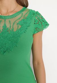 Born2be - Zielona Koszulka T-shirt z Koronką na Rękawach i Dekolcie Aines. Kolor: zielony. Materiał: koronka. Wzór: koronka. Sezon: lato #4