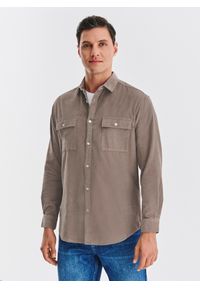 Pako Lorente - PAKO LORENTE - Brązowa koszula sztruksowa z kieszeniami na piersi. Okazja: na co dzień. Kolor: brązowy. Materiał: sztruks. Długość rękawa: długi rękaw. Długość: długie. Sezon: jesień. Styl: casual #1