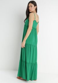 Born2be - Zielona Sukienka Cilaris. Kolor: zielony. Materiał: tkanina, wiskoza. Długość rękawa: na ramiączkach. Wzór: gładki. Sezon: wiosna, lato. Typ sukienki: rozkloszowane. Długość: maxi