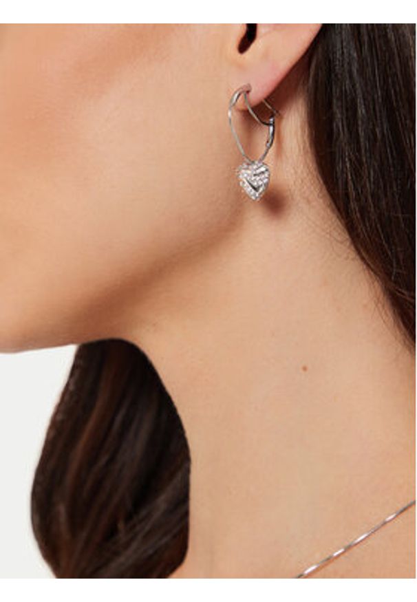 Guess Kolczyki JUBE04 505JW Srebrny. Materiał: metalowe. Kolor: srebrny