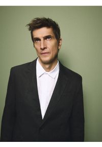 Reserved - Lniana marynarka slim fit - ciemnobrązowy. Kolor: brązowy. Materiał: len #1