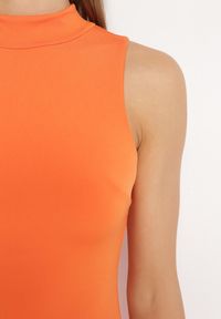 Born2be - Pomarańczowa Sukienka z Półgolfem z Rozcięciem na Przodzie Aelwyn. Okazja: na co dzień, na imprezę. Kolor: pomarańczowy. Materiał: skóra. Długość rękawa: krótki rękaw. Styl: casual #6