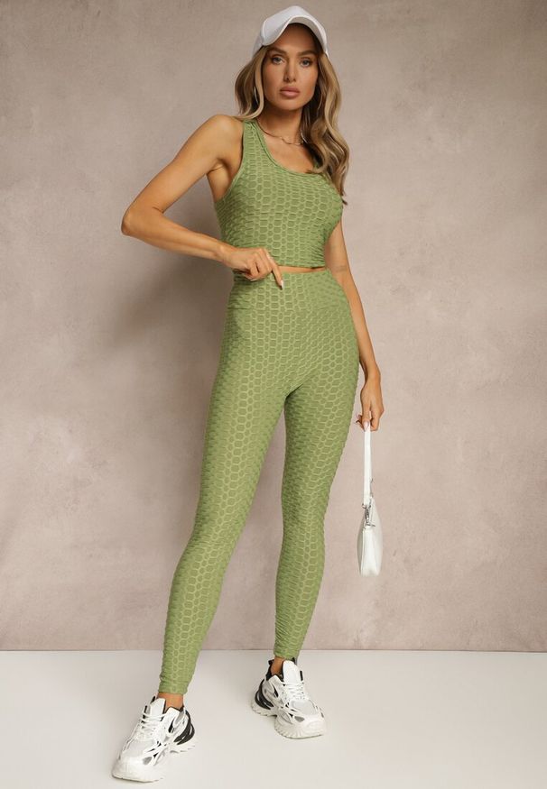 Renee - Ciemnozielony Tank Top z Tłoczonym Wzorem Aeronna. Okazja: na co dzień. Kolor: zielony. Materiał: jeans. Styl: klasyczny, casual