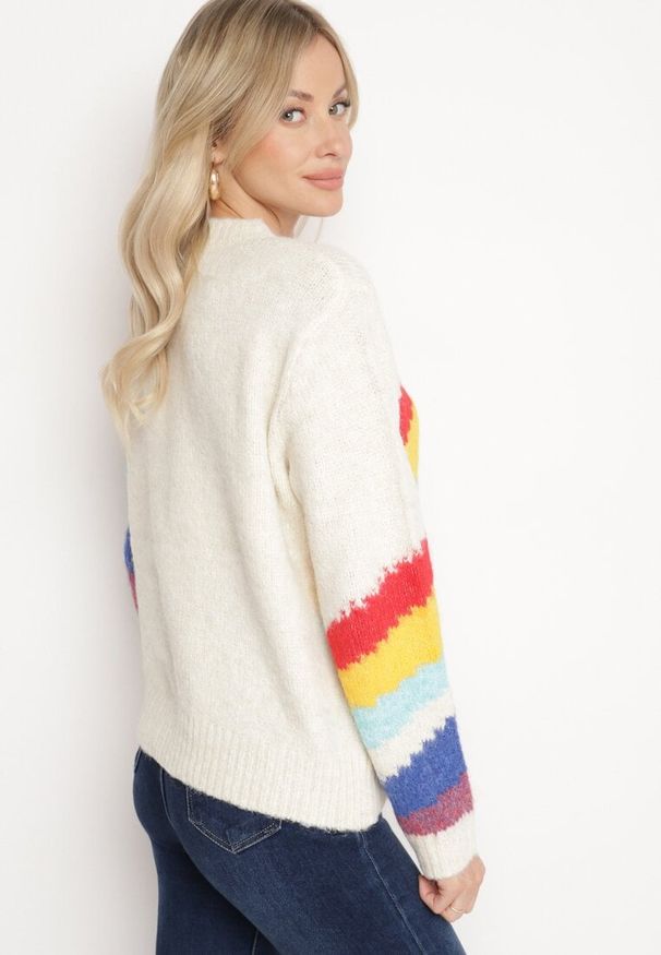 Born2be - Jasnobeżowy Sweter z Poprzecznymi Paskami Rentina. Kolor: beżowy. Materiał: jeans. Styl: klasyczny